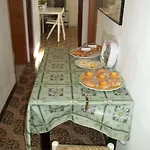 A Casa Vittoria לינה וארוחת בוקר