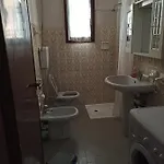 A Casa Vittoria לינה וארוחת בוקר קזלקיו די רנו